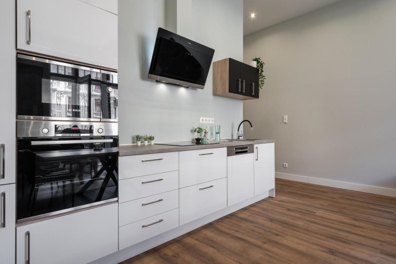 Апартаменты Buenos Boutique - A/C, 2 Bathrms, Amazing View Будапешт Экстерьер фото